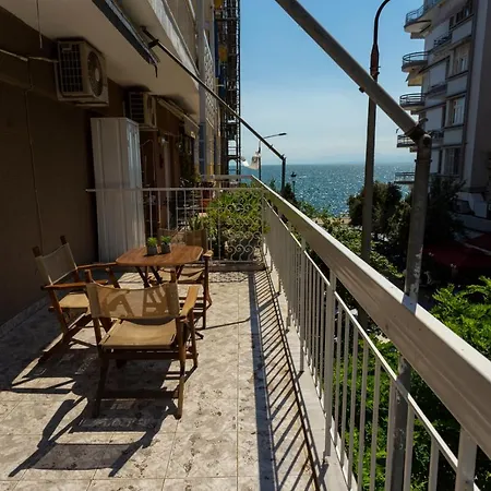 Daire Houseloft Downtown Sea View *